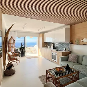 https://zama-apartment.in-canary-islands.com